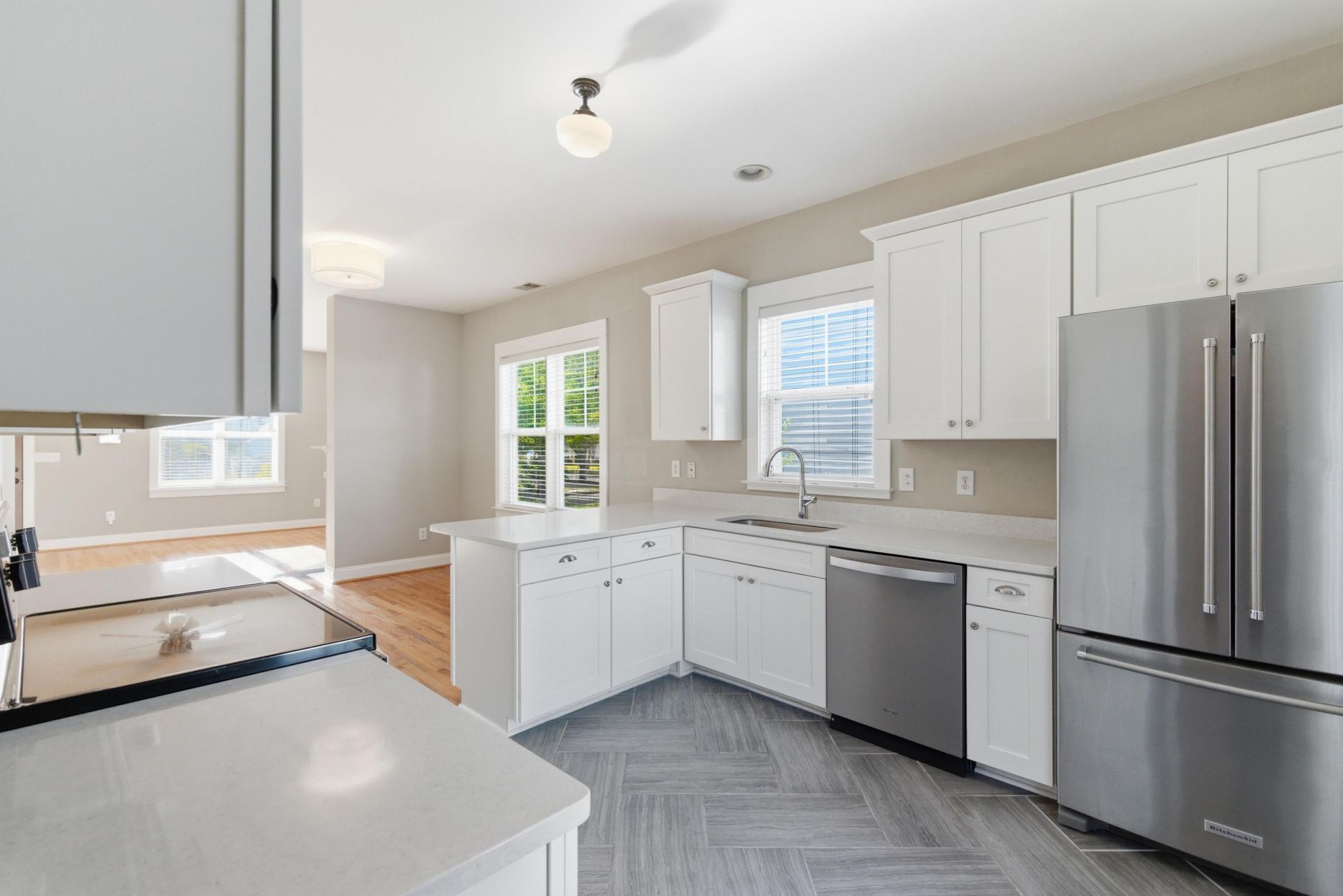 203 Hydrangea Street Photo 24