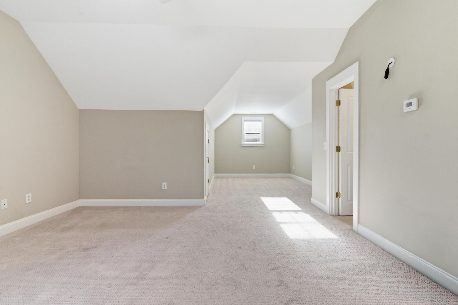 203 Hydrangea Street Photo 31