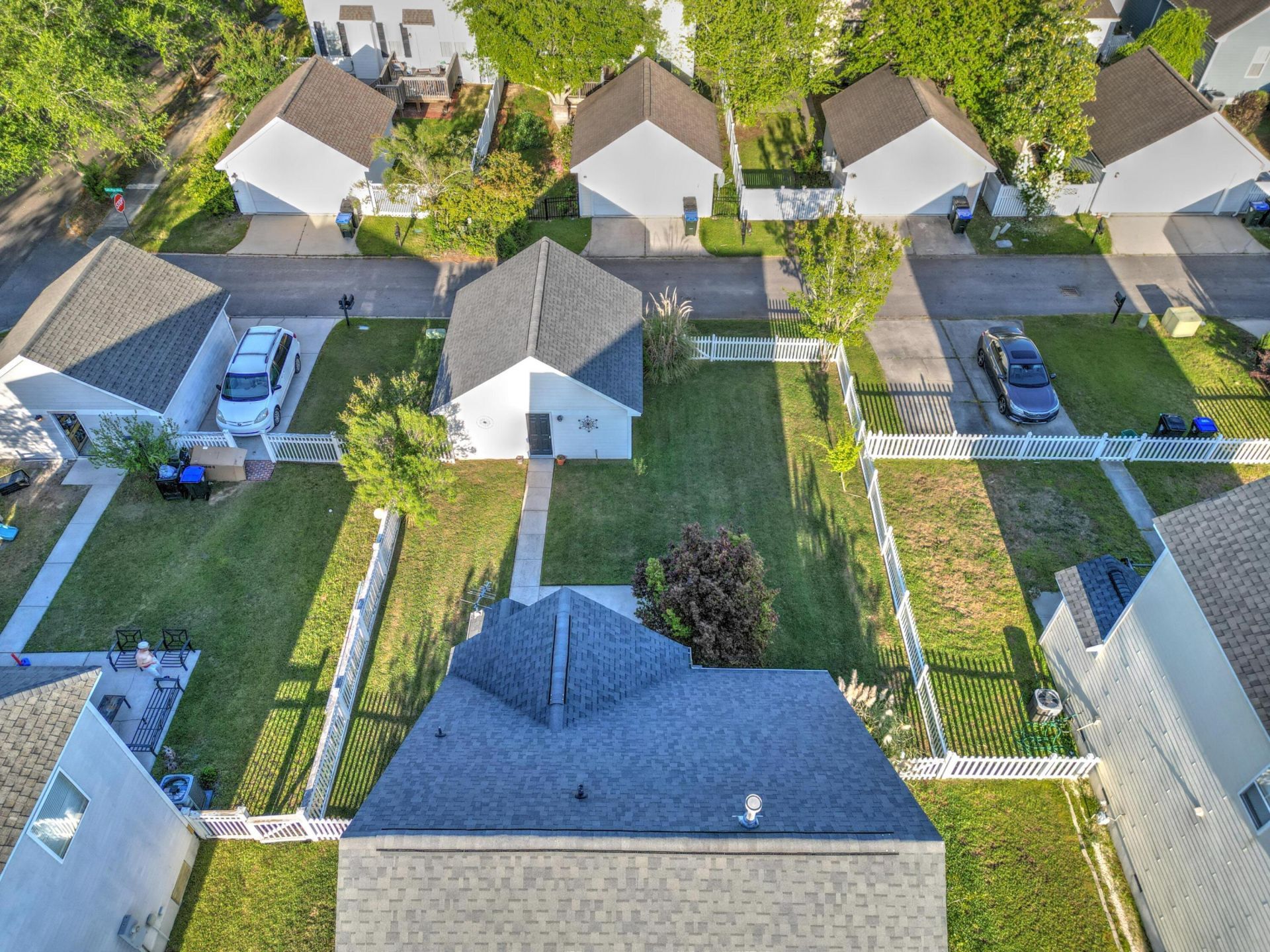 203 Hydrangea Street Photo 35