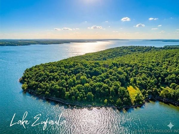 33 Patriot Pointe Lake, Eufaula, OK 74432