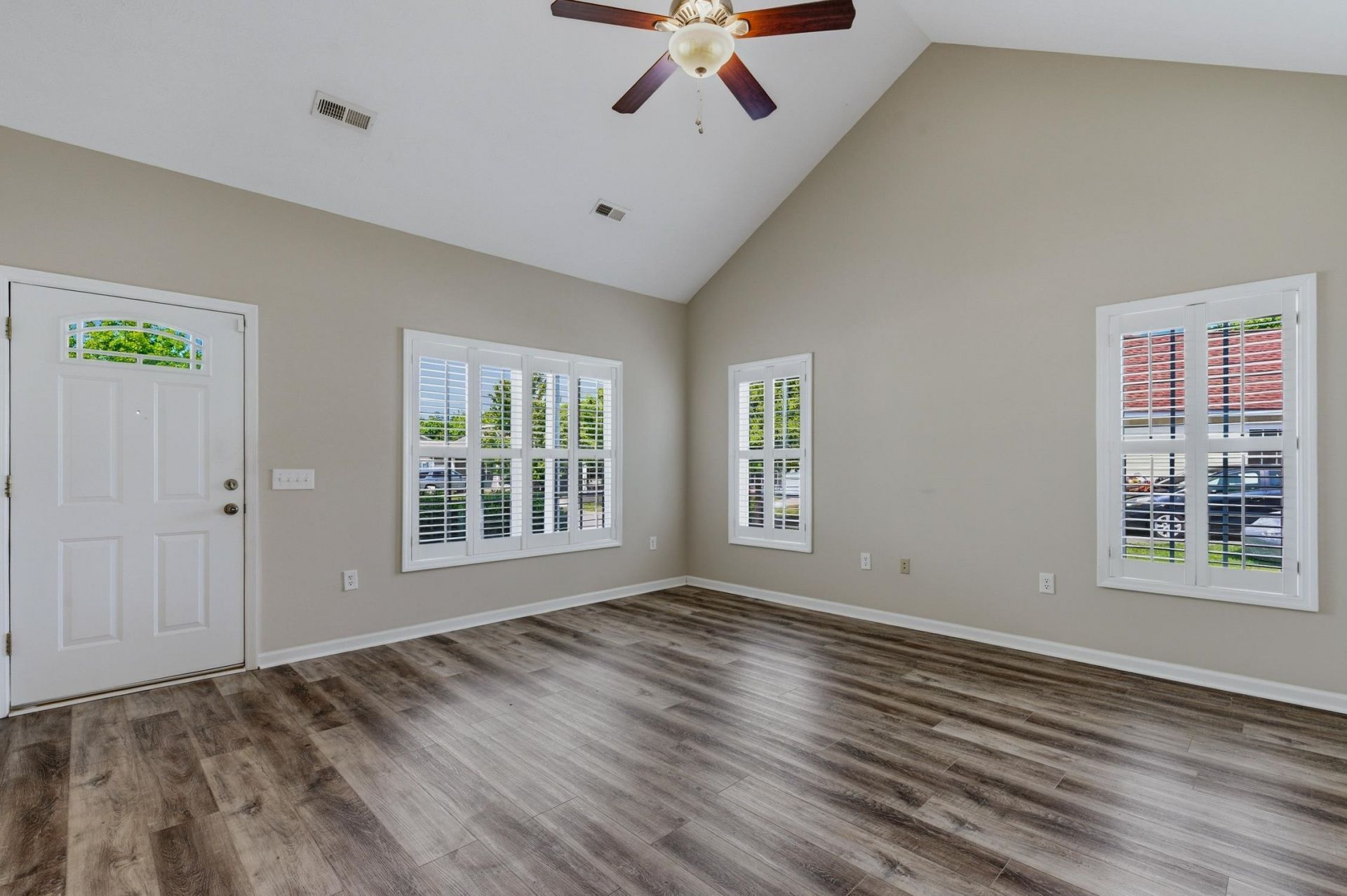 1530 Stilley Circle Photo 5