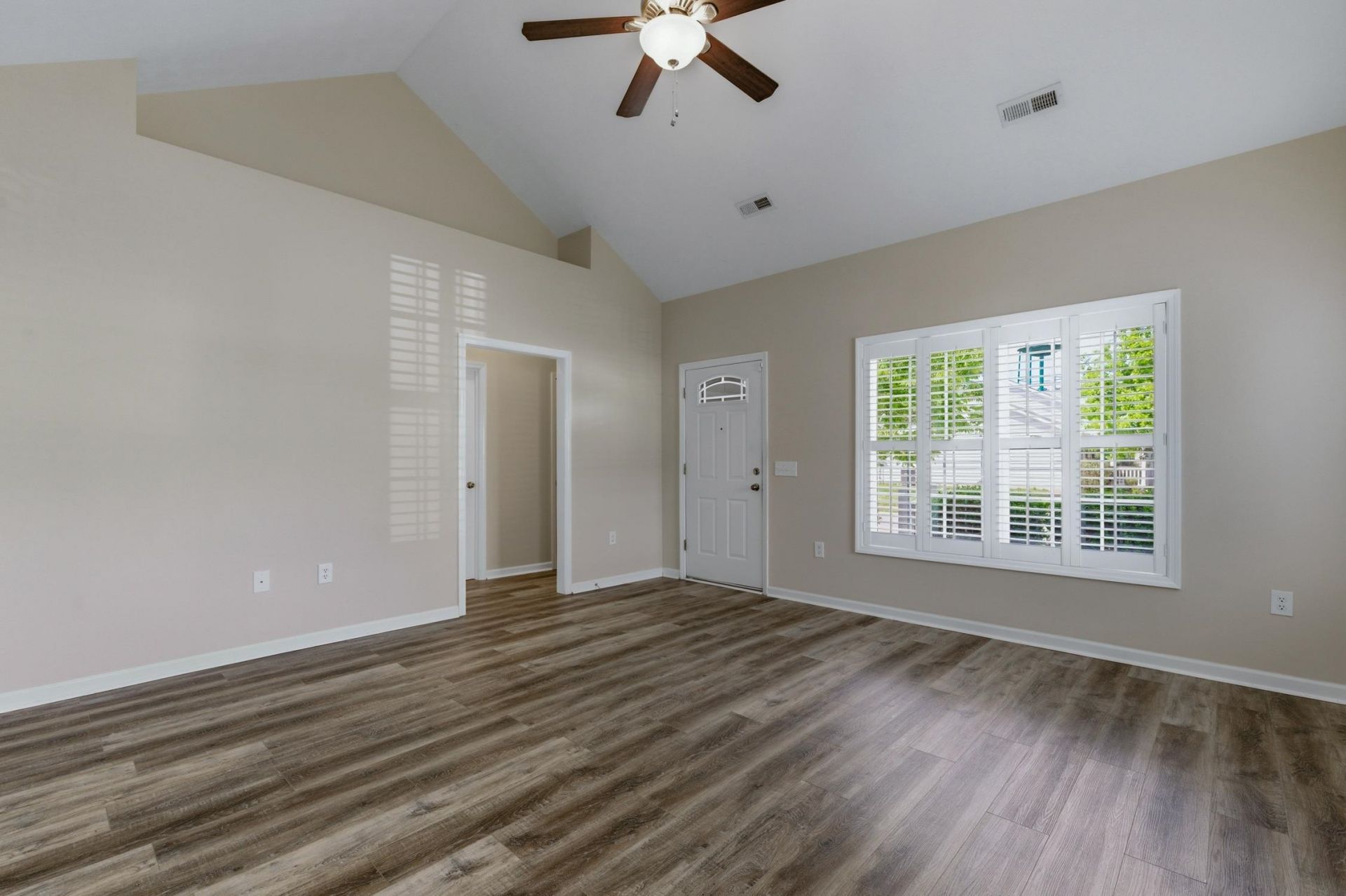 1530 Stilley Circle Photo 6