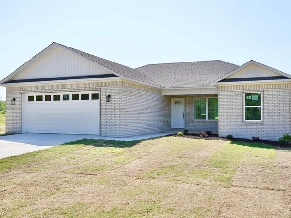 124 S Apple Street, Beebe, AR 72012