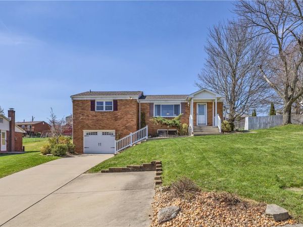 124 Sunrise Dr, Irwin, PA 15642