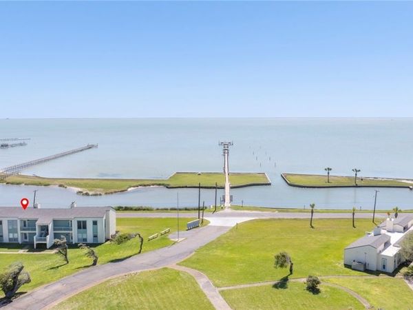 2003 N Fulton Beach Road, Unit 77, Rockport, TX 78382
