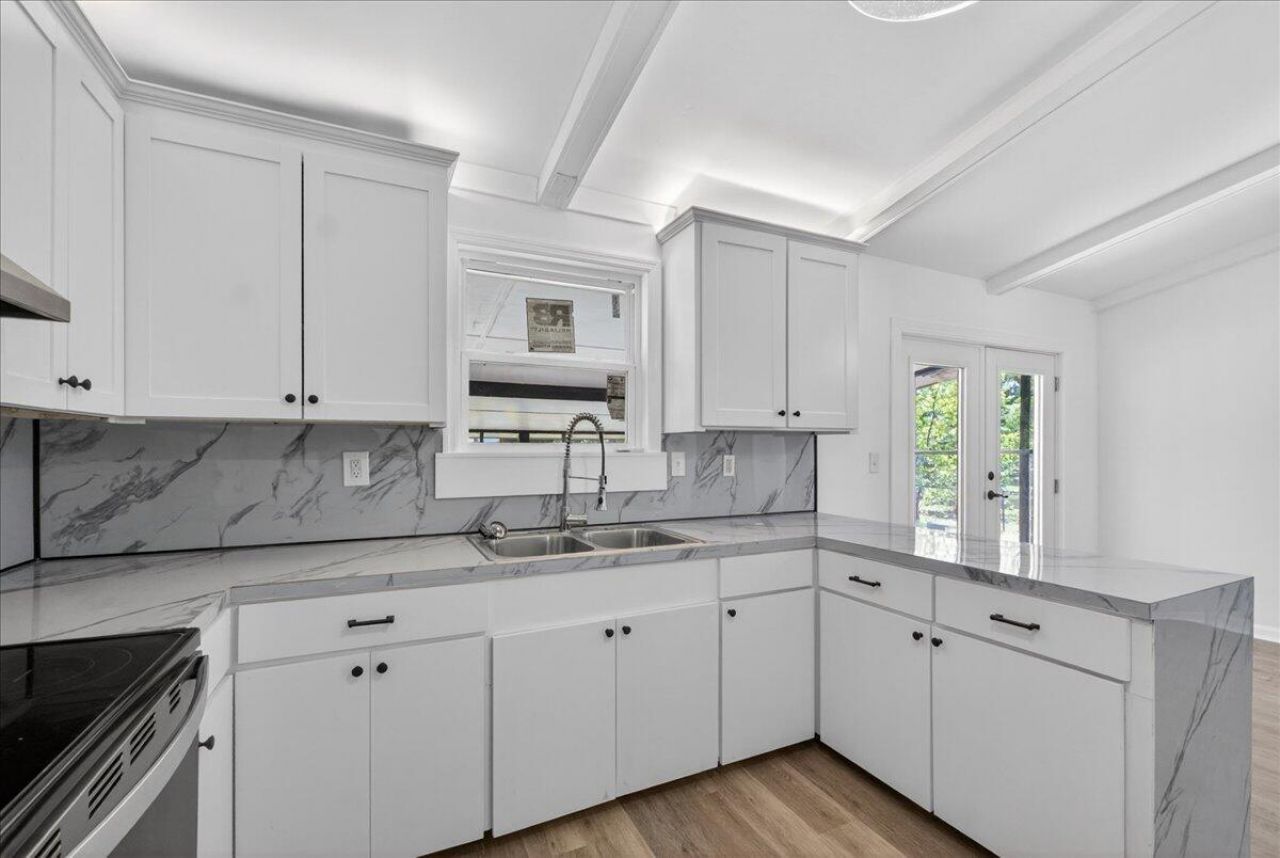 4025 Olivia Drive Photo 10