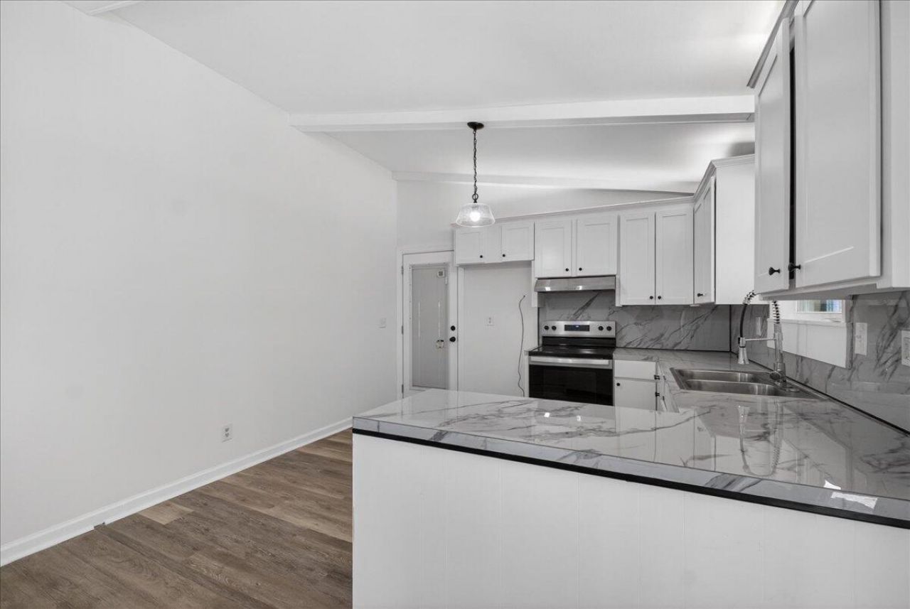 4025 Olivia Drive Photo 12