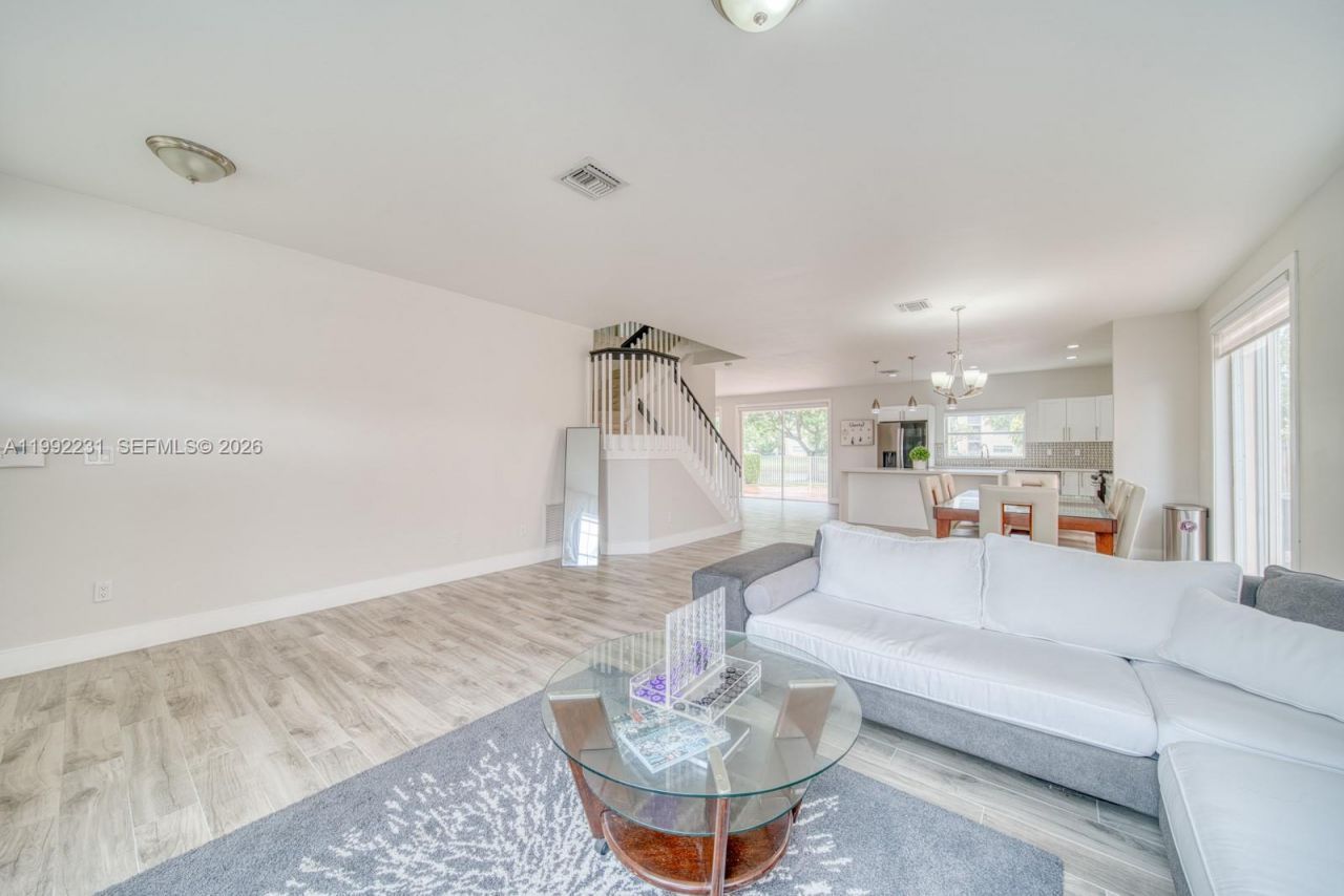 15261 SW 108th Ter, Miami, FL 33196 Photo