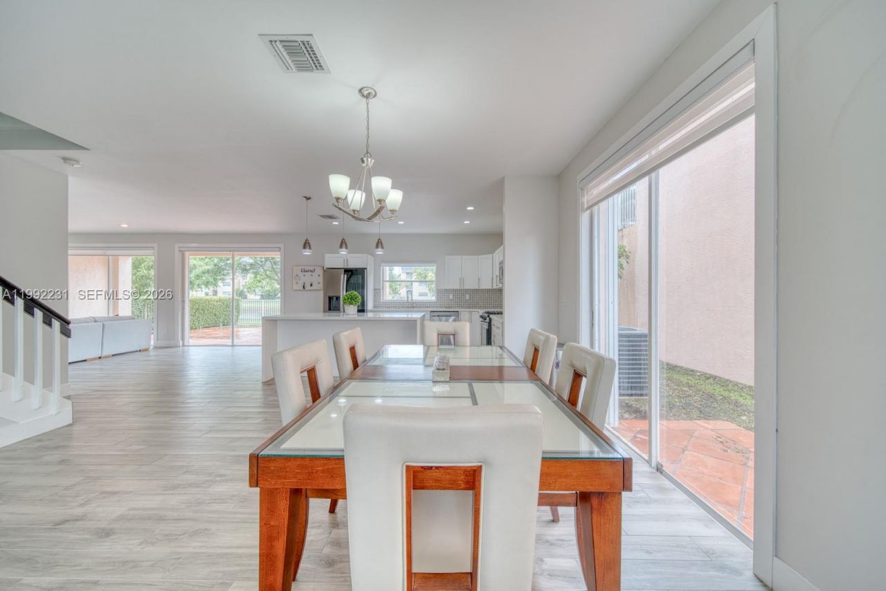 15261 SW 108th Ter, Miami, FL 33196 Photo