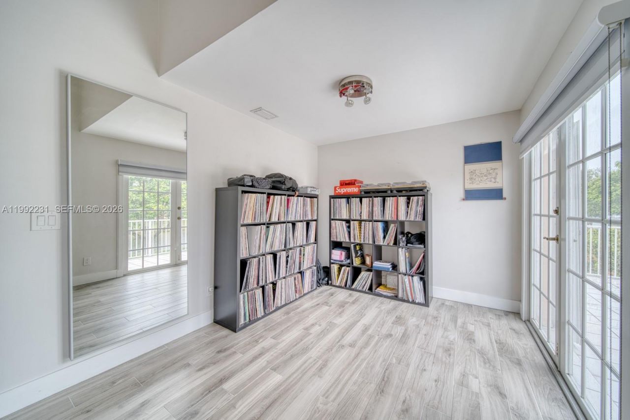 15261 SW 108th Ter, Miami, FL 33196 Photo