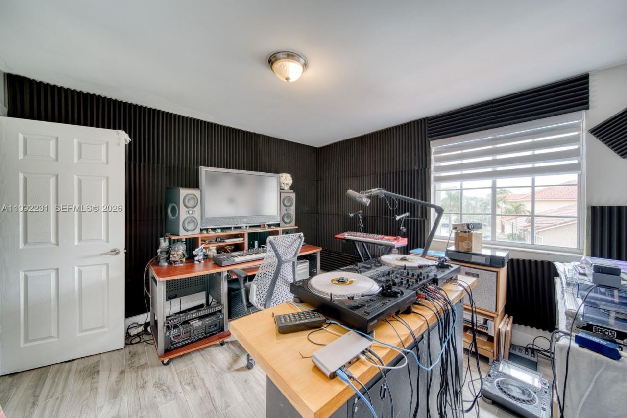 15261 SW 108th Ter, Miami, FL 33196 Photo