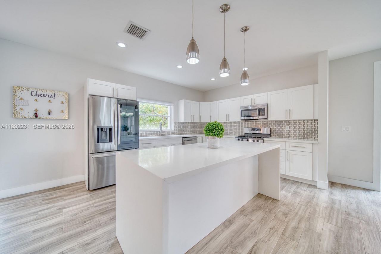 15261 SW 108th Ter, Miami, FL 33196 Photo