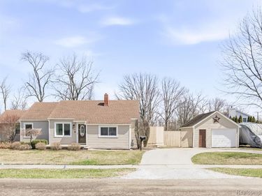 1561 Pennsylvania Avenue, Marysville, MI 48040