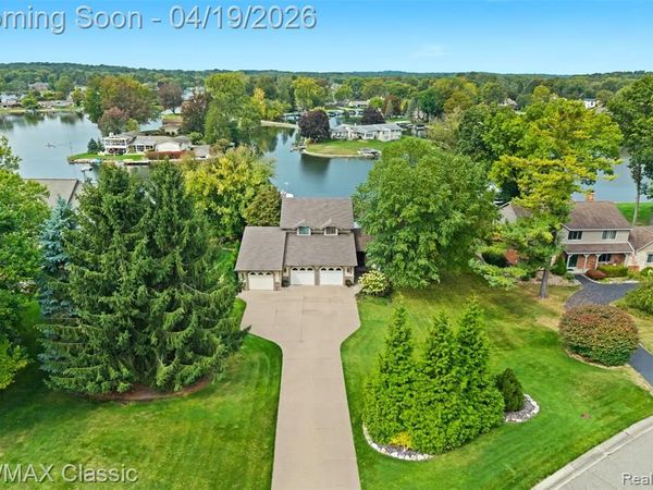 3398 Tiquewood, Commerce Twp, MI 48382