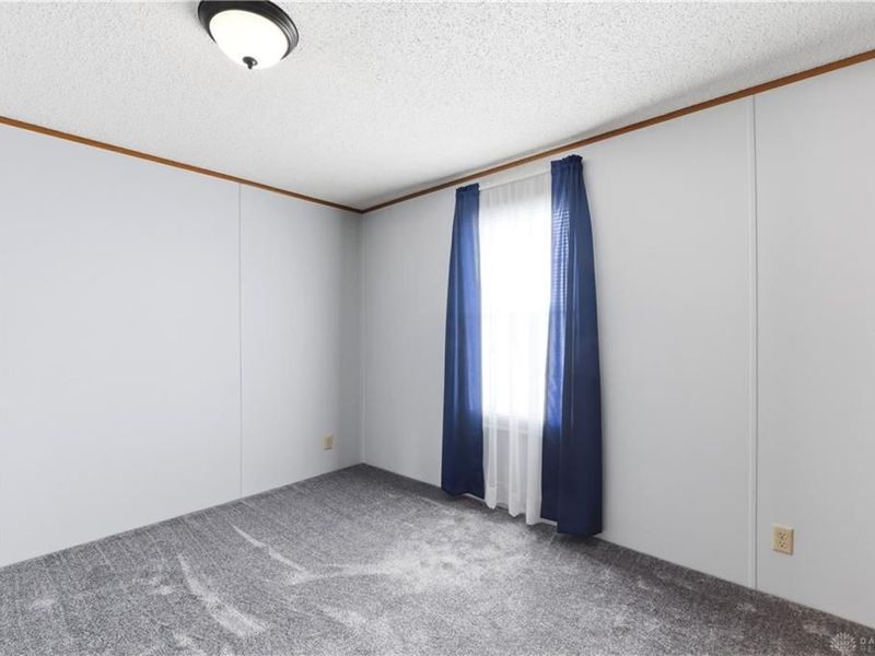 126 South Point Drive, Fairborn, OH 45324 Photo 12