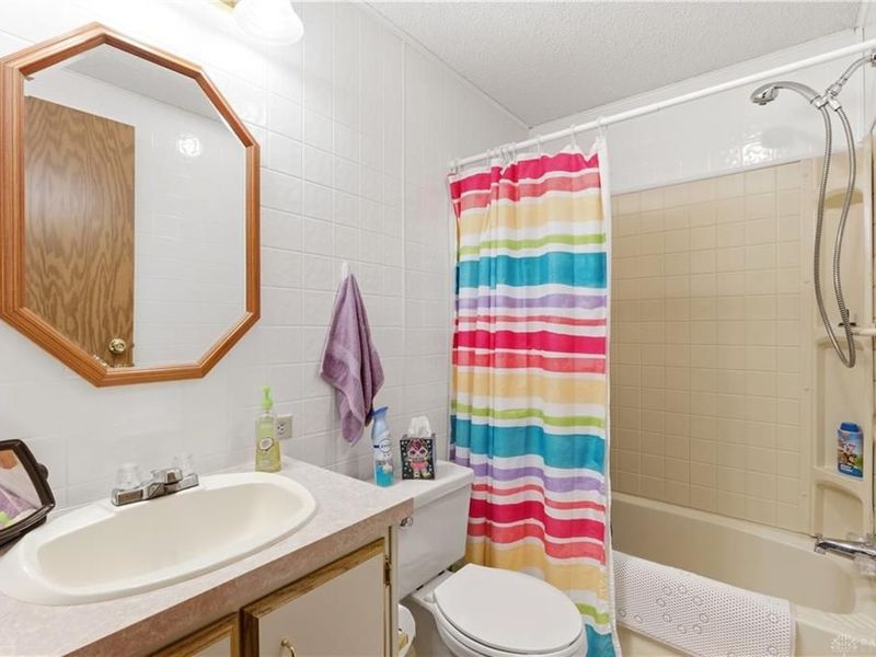 126 South Point Drive, Fairborn, OH 45324 Photo 14