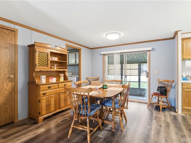 126 South Point Drive, Fairborn, OH 45324 Photo 6