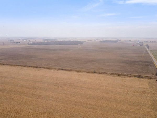 26100 Worden Road, Harlan, IN 46743