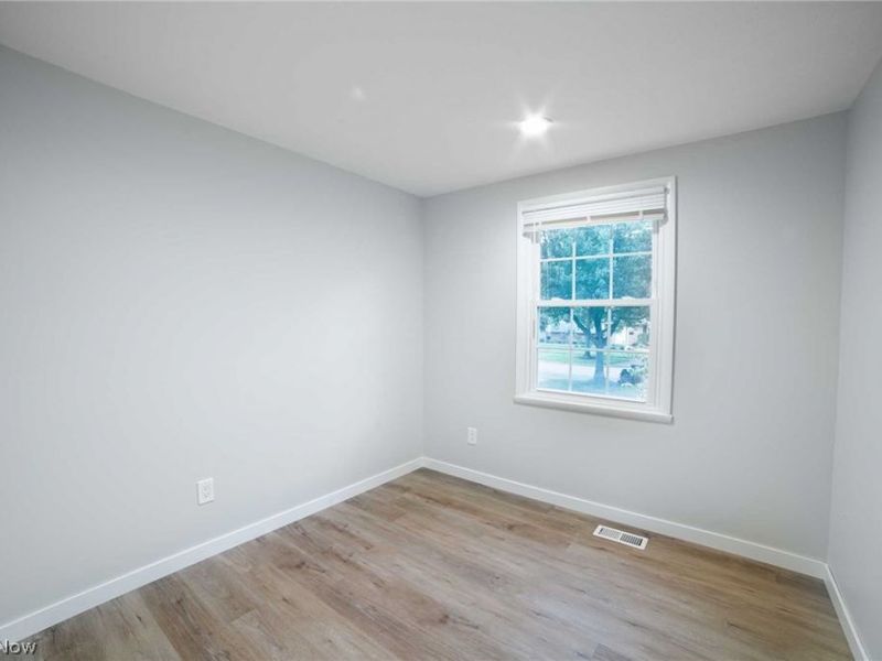 348 Silver Meadows Boulevard , Kent, OH 44240 Photo 11