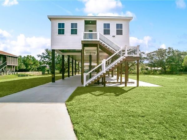 37 GOOD Drive, Bay St Louis, MS 39520