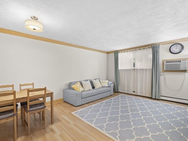 266 Albion St, Unit 6, Wakefield, MA 01880