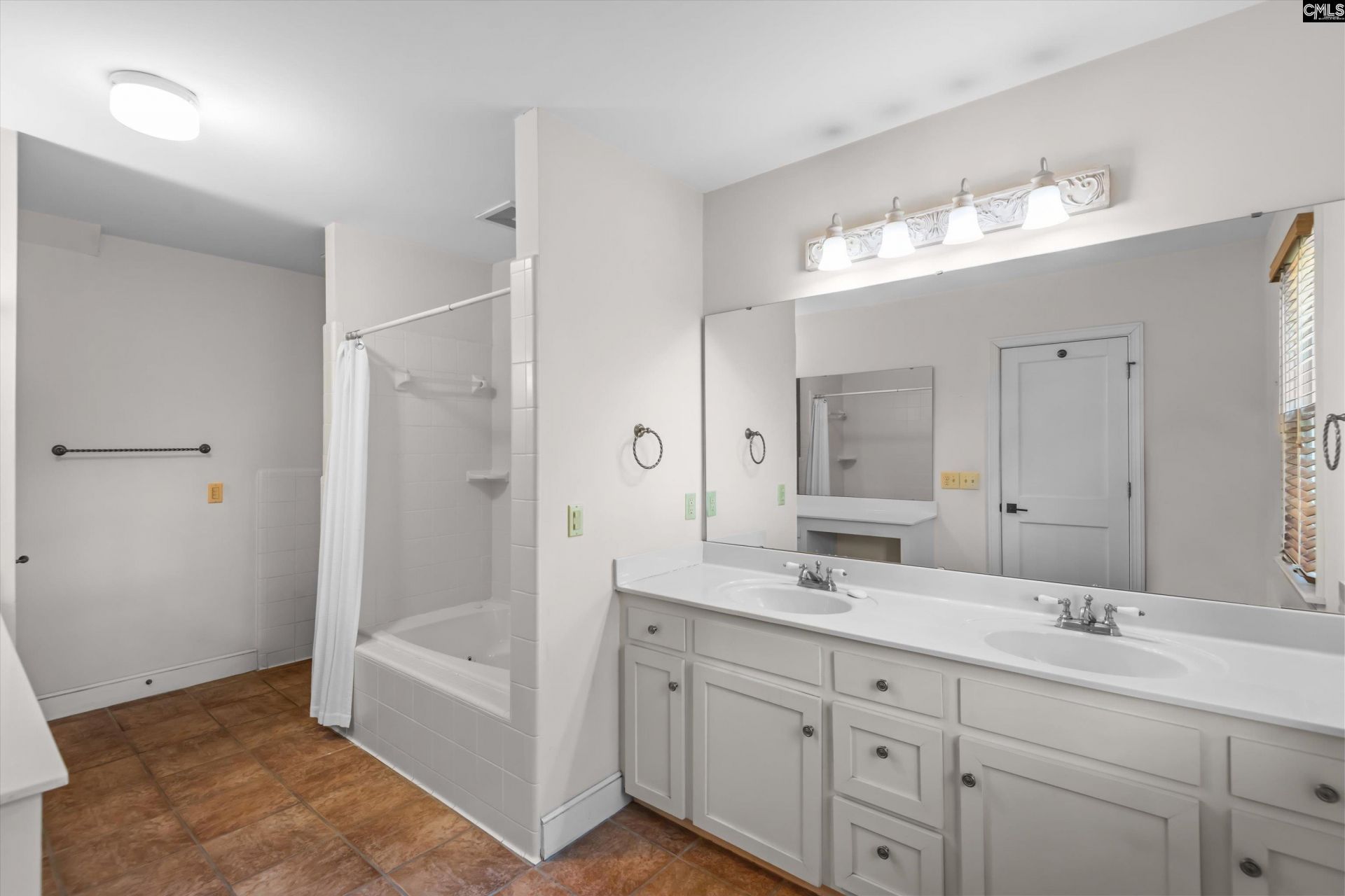 2731 Burney Drive Photo 9