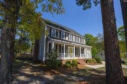 722 Moss Creek Drive photo 4