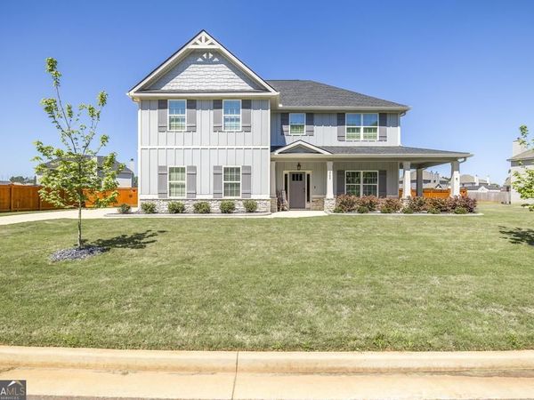 207 Bella Notte Circle, Warner Robins, GA 31088