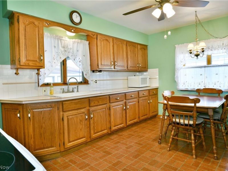 1737 Westwood Drive NW, Warren, OH 44485 Photo 9