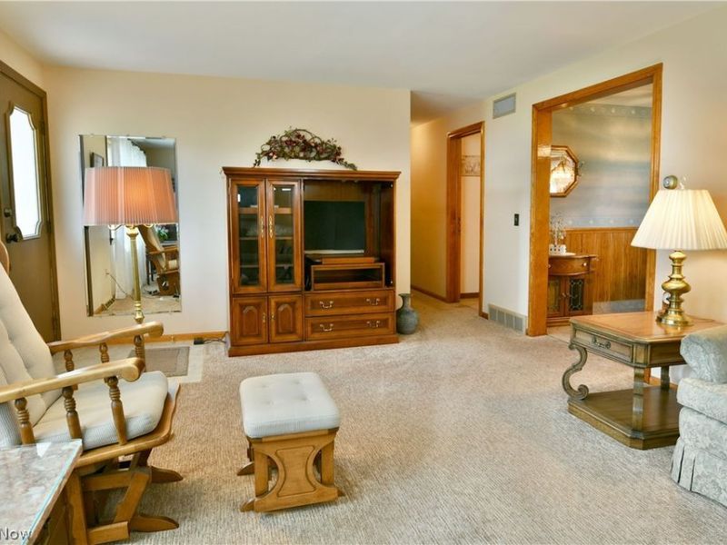 834 Pleasant Street, Warren, OH 44483 Photo 10