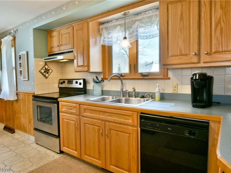 834 Pleasant Street, Warren, OH 44483 Photo 16