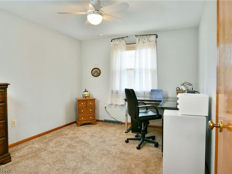 834 Pleasant Street, Warren, OH 44483 Photo 18