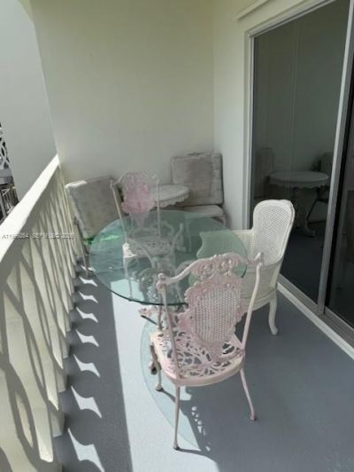 450 Golden Isles Dr, Unit 2G, Hallandale Beach, FL 33009 Photo