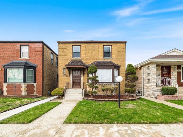 10615 S Emerald Avenue, Chicago, IL 60628