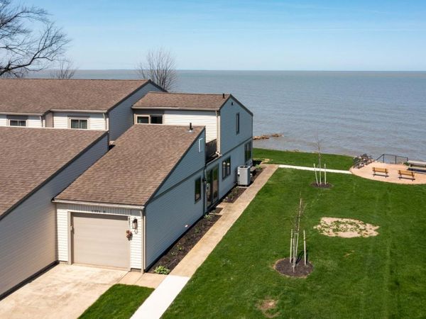 1371 W Cleveland Road, Unit E, Huron, OH 44839