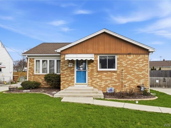 85 Cathedral Lane, Buffalo, NY 14225