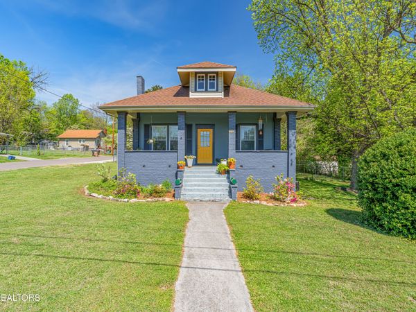 2827 Ramona St, Knoxville, TN 37921