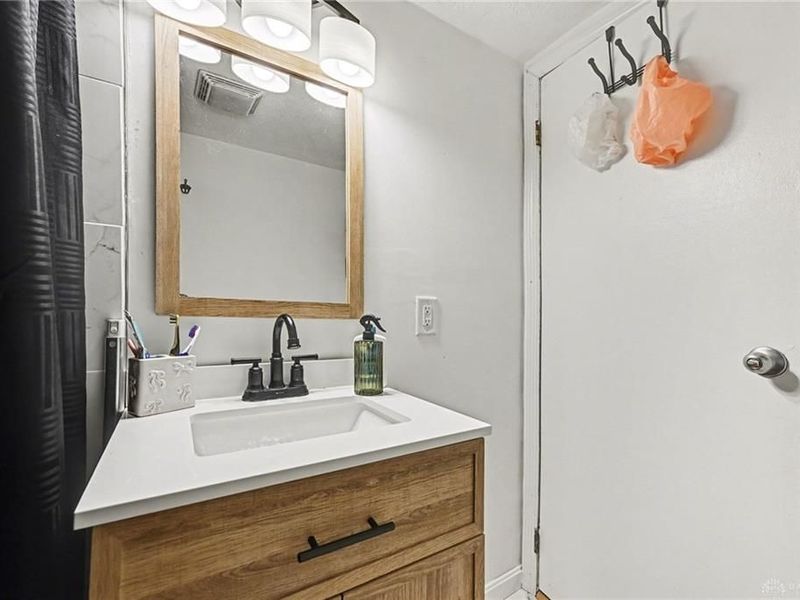 1864 Burrowes Boulevard, Fairborn, OH 45324 Photo 13