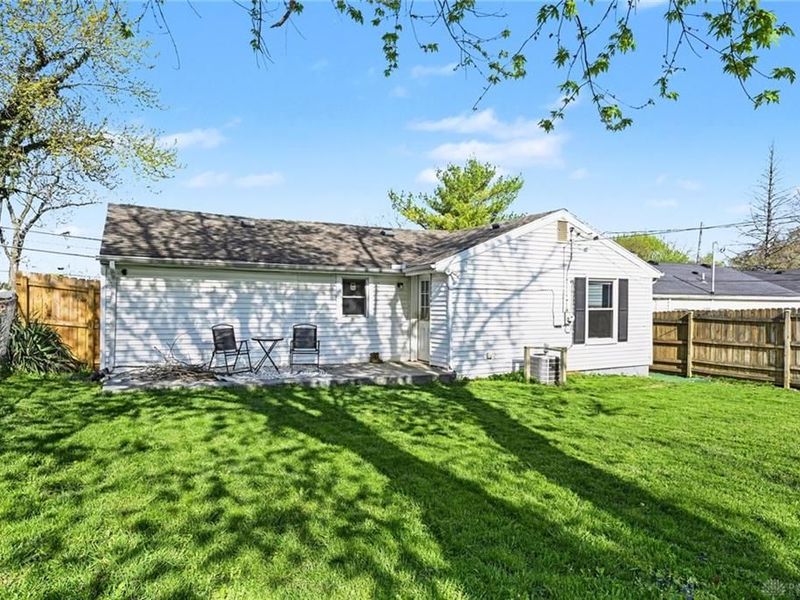 1864 Burrowes Boulevard, Fairborn, OH 45324 Photo 14