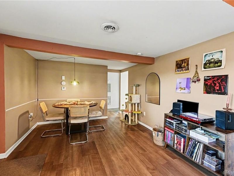 1864 Burrowes Boulevard, Fairborn, OH 45324 Photo 7