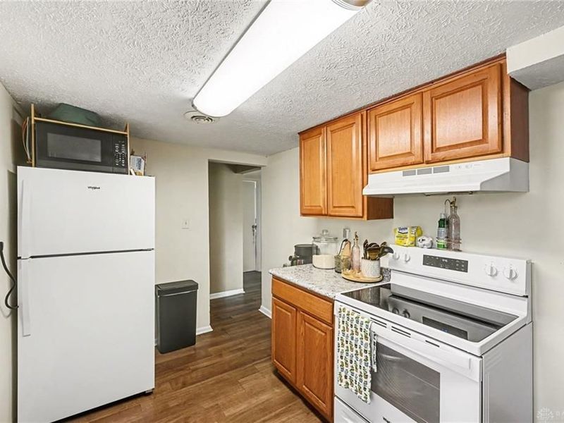 1864 Burrowes Boulevard, Fairborn, OH 45324 Photo 9