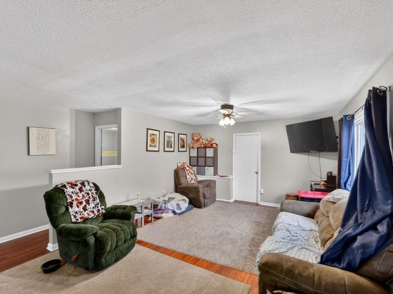 45 Berrimore Drive , Utica, OH 43080 Photo 2