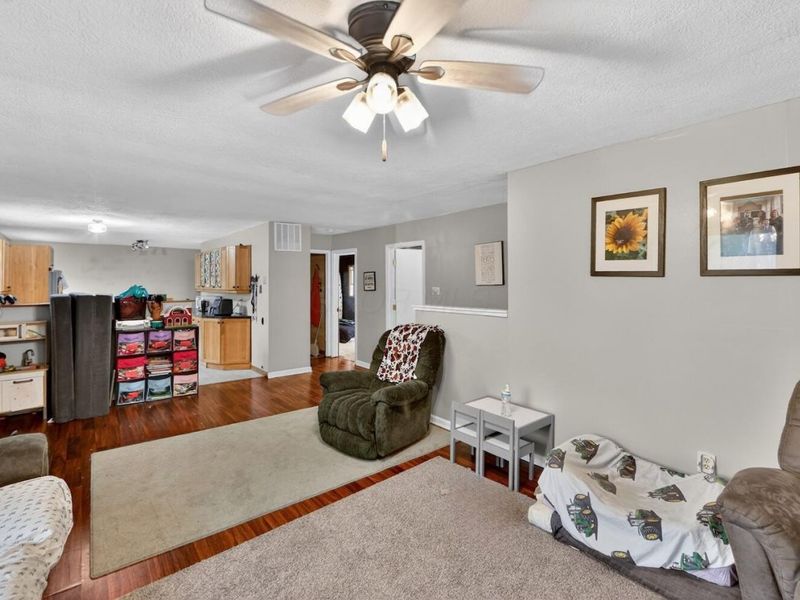 45 Berrimore Drive , Utica, OH 43080 Photo 4