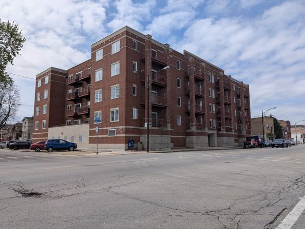 6238 26th Street, Unit 504, Berwyn, IL 60402