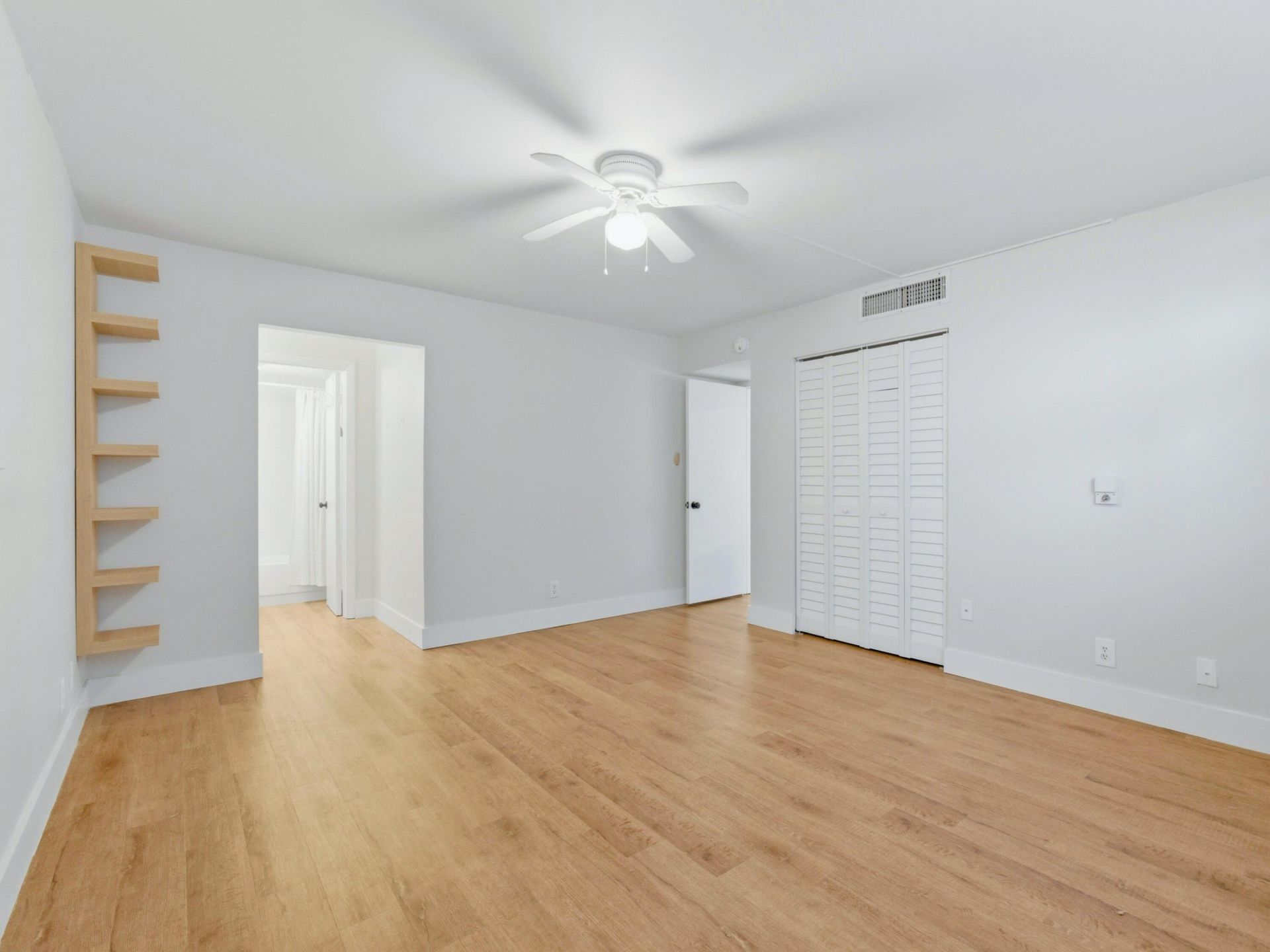 5500 NW 2nd Avenue, Unit 519, Boca Raton, FL 33487 Photo