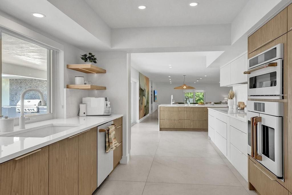 5581 NE 31st Avenue, Fort Lauderdale, FL 33308 Photo