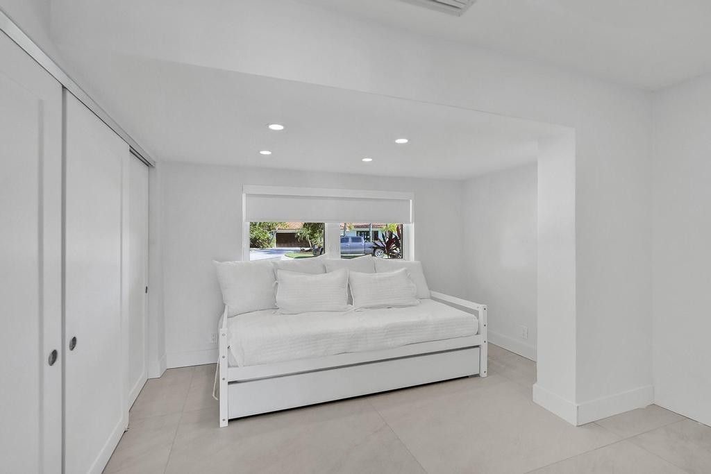 5581 NE 31st Avenue, Fort Lauderdale, FL 33308 Photo