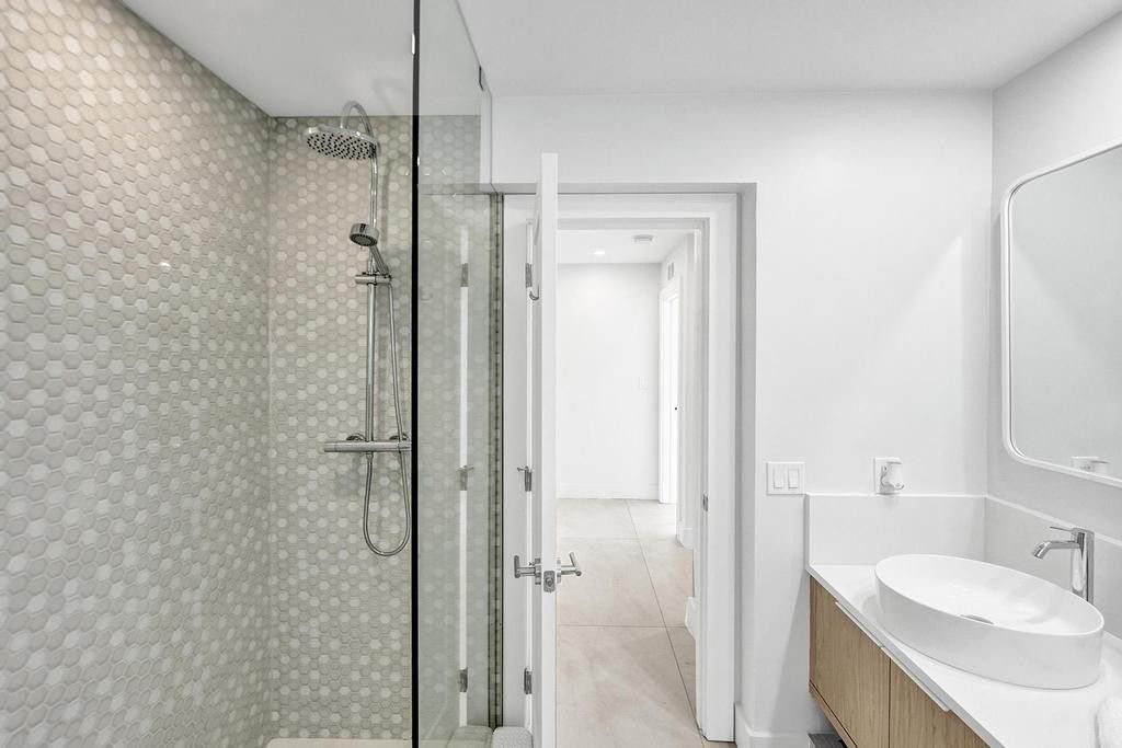 5581 NE 31st Avenue, Fort Lauderdale, FL 33308 Photo