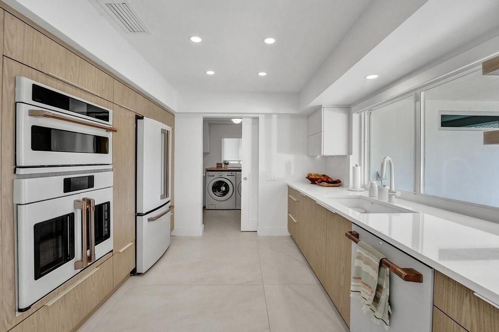 5581 NE 31st Avenue, Fort Lauderdale, FL 33308 Photo