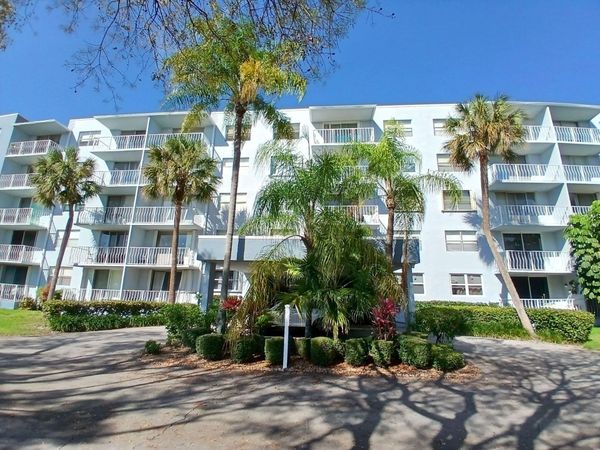 470 Executive Center Drive, Unit 4n, West Palm Beach, FL 33401